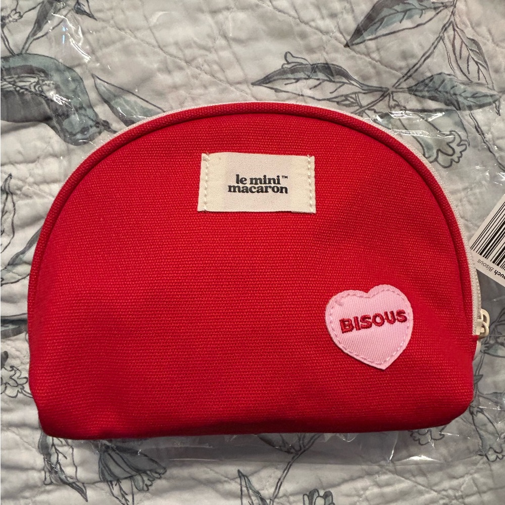 Red and pink heart cosmetic case NWT